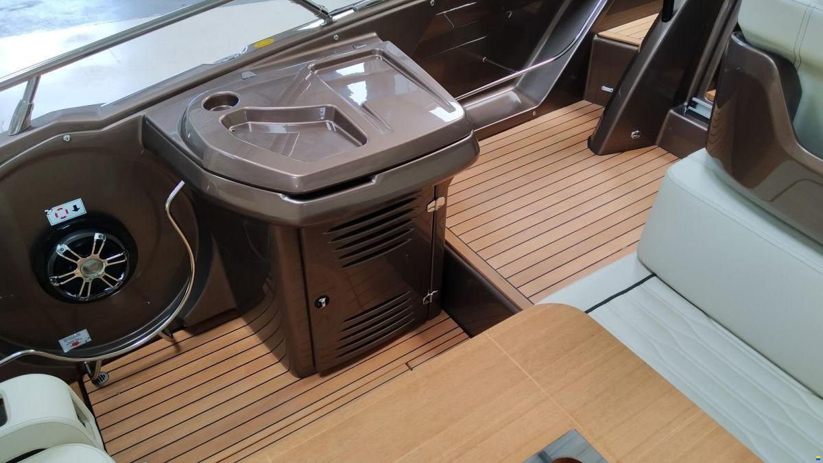 Cranchi Endurance 30