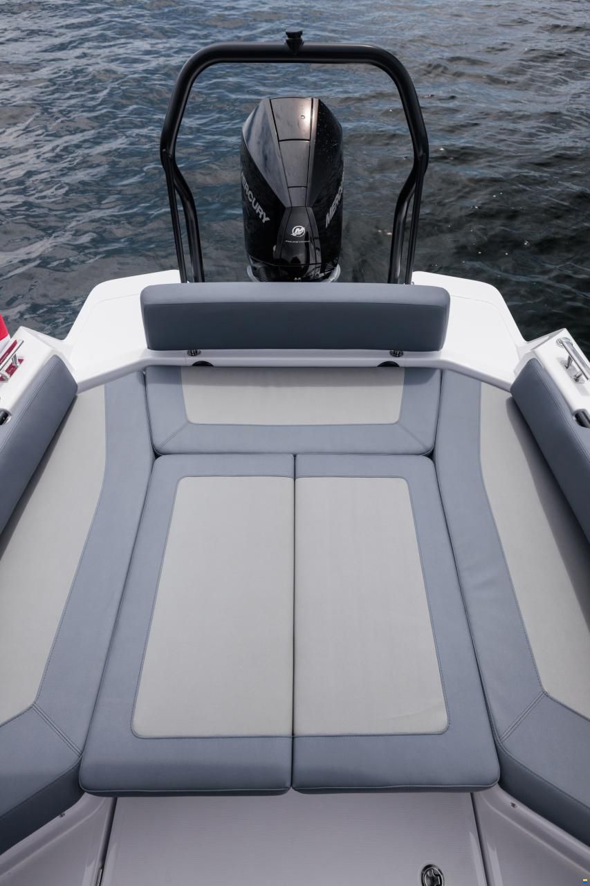 Axopar 25 Cross-Top