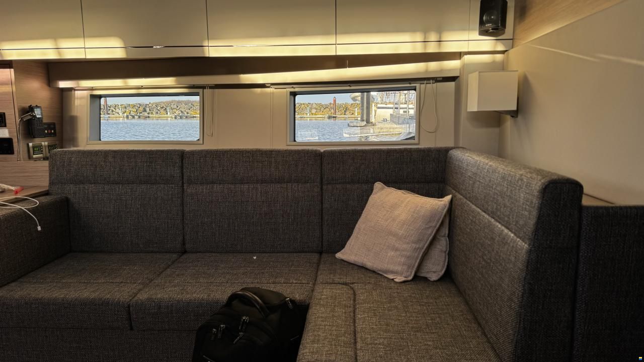 Hanse 548