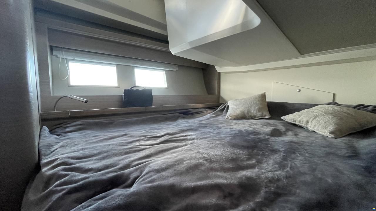 Hanse 548