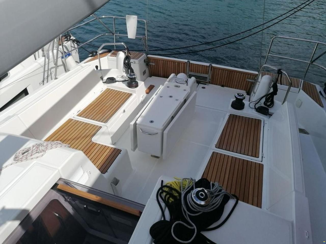 Jeanneau 440