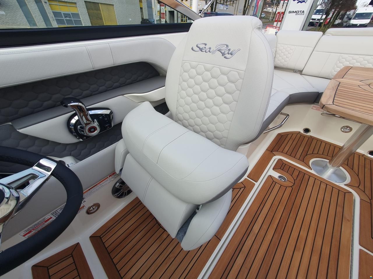 Sea Ray Sun Sport 250 Europe