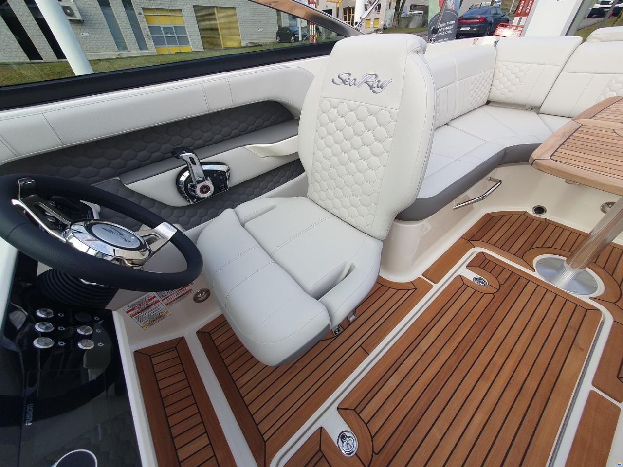 Sea Ray Sun Sport 250 Europe