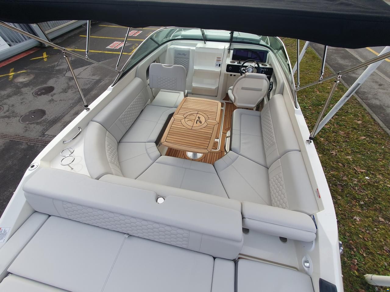 Sea Ray Sun Sport 250 Europe