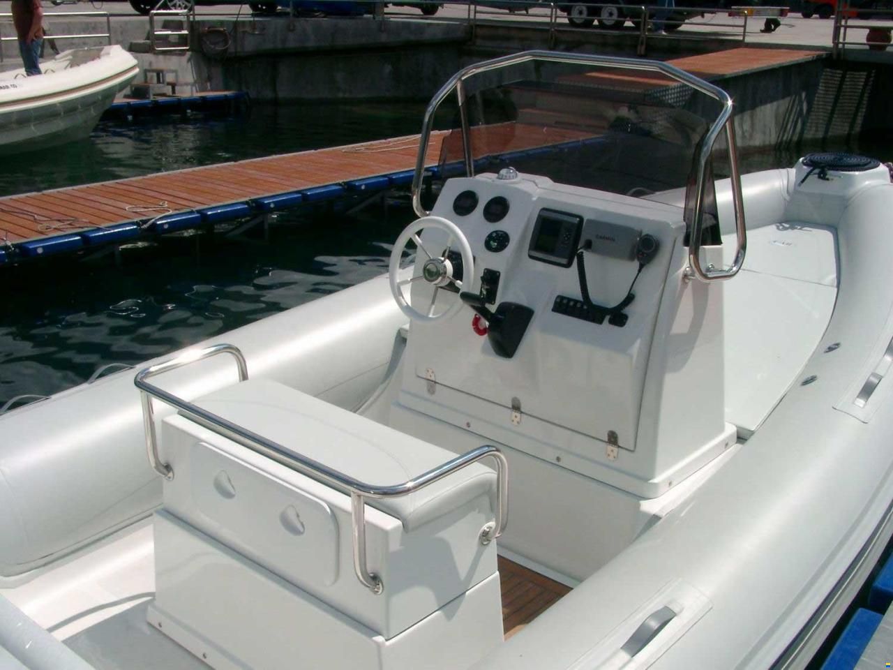 CAB Dorado 660