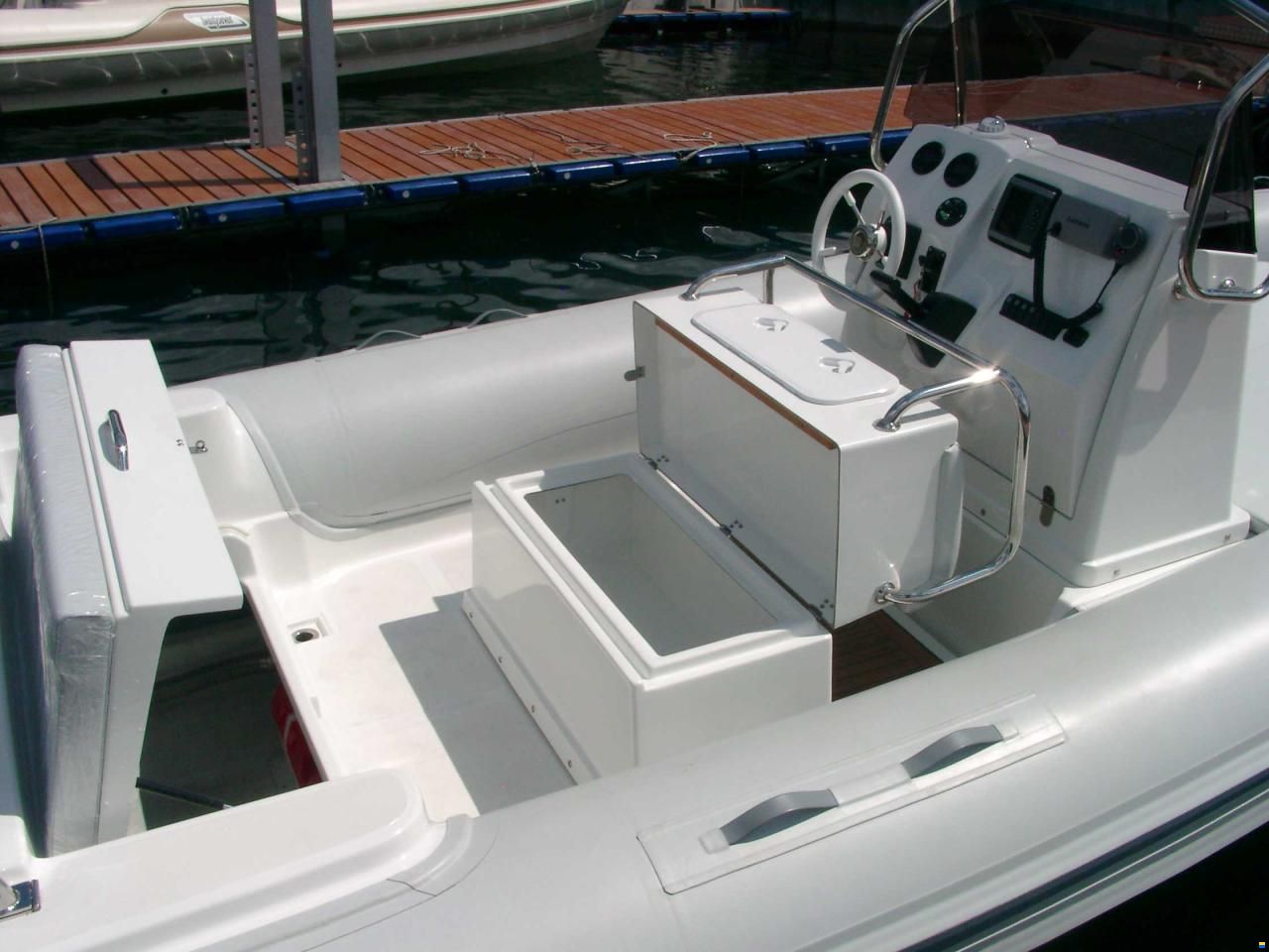 CAB Dorado 660