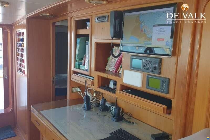 Hall Russell and Co Navetta