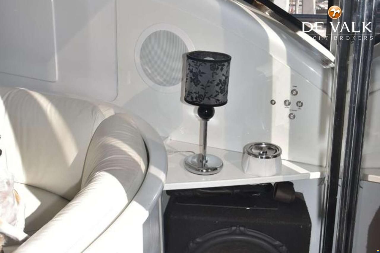 Mangusta 72
