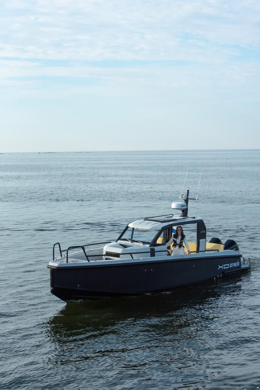 XO Boats DFNDR 9