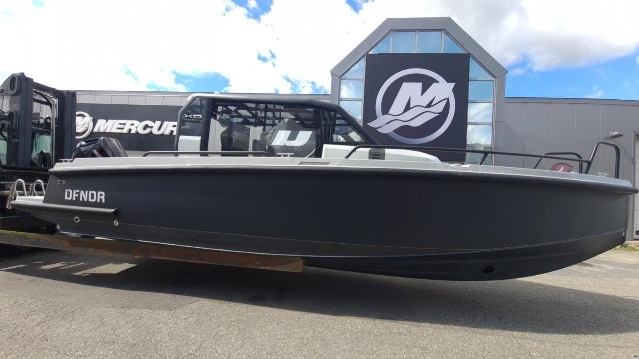 XO Boats DFNDR 9