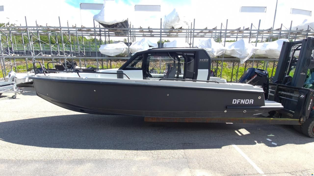 XO Boats DFNDR 9