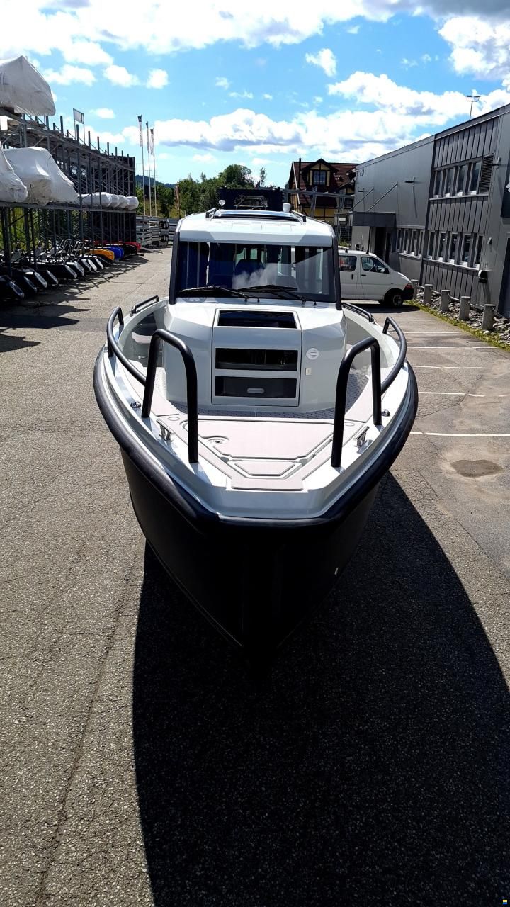 XO Boats DFNDR 9