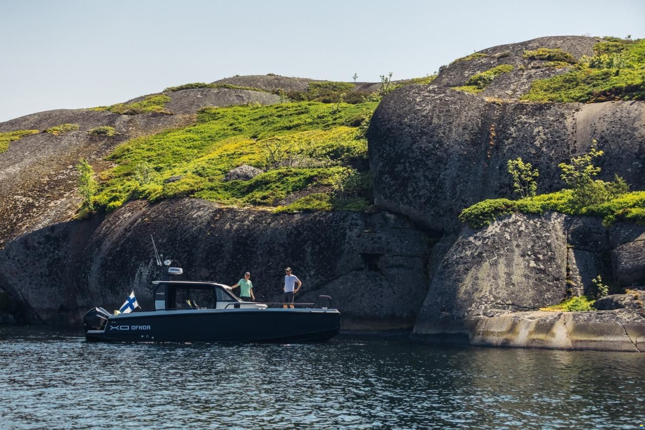 XO Boats DFNDR 9