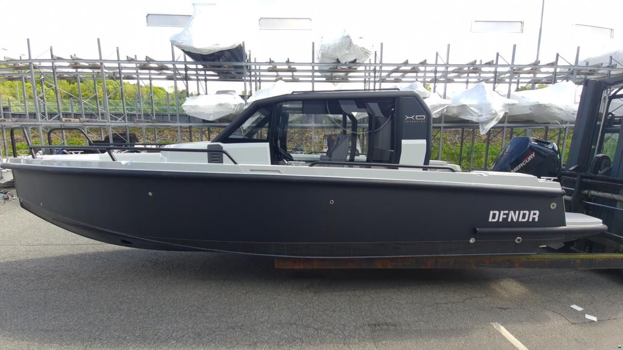 XO Boats DFNDR 9