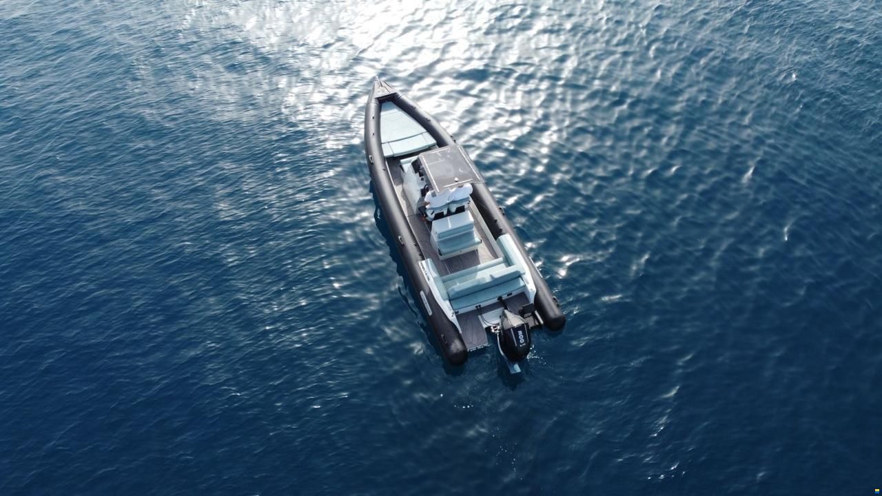 Hydrohulls HH8