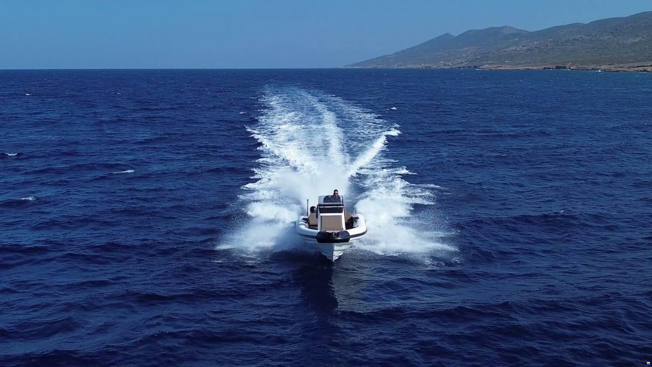 Hydrohulls HH8