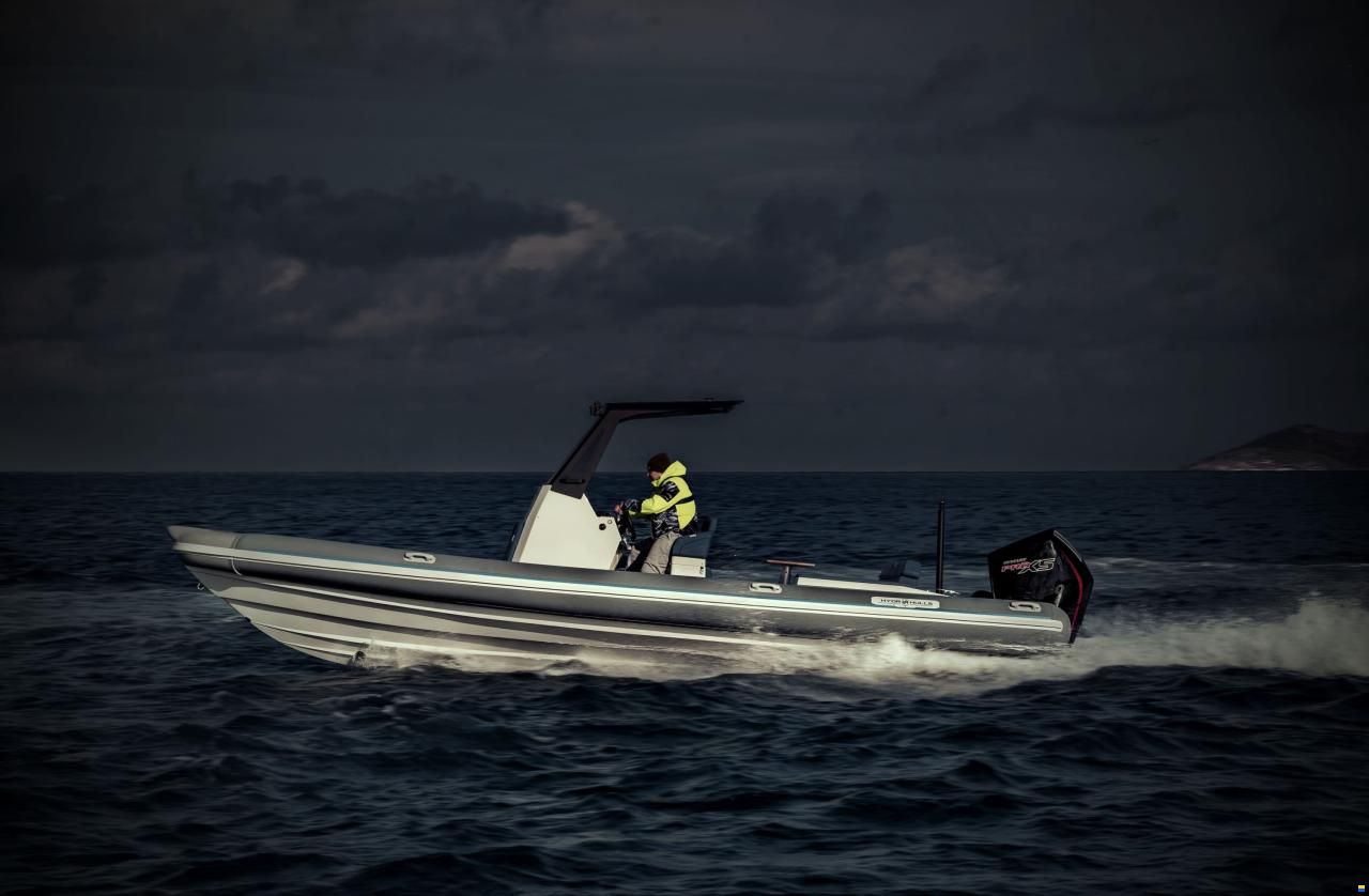 Hydrohulls HH8