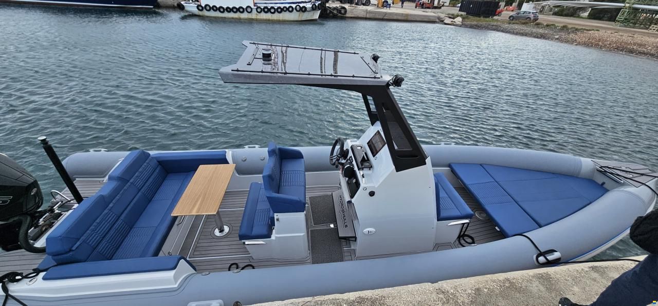 Hydrohulls HH8