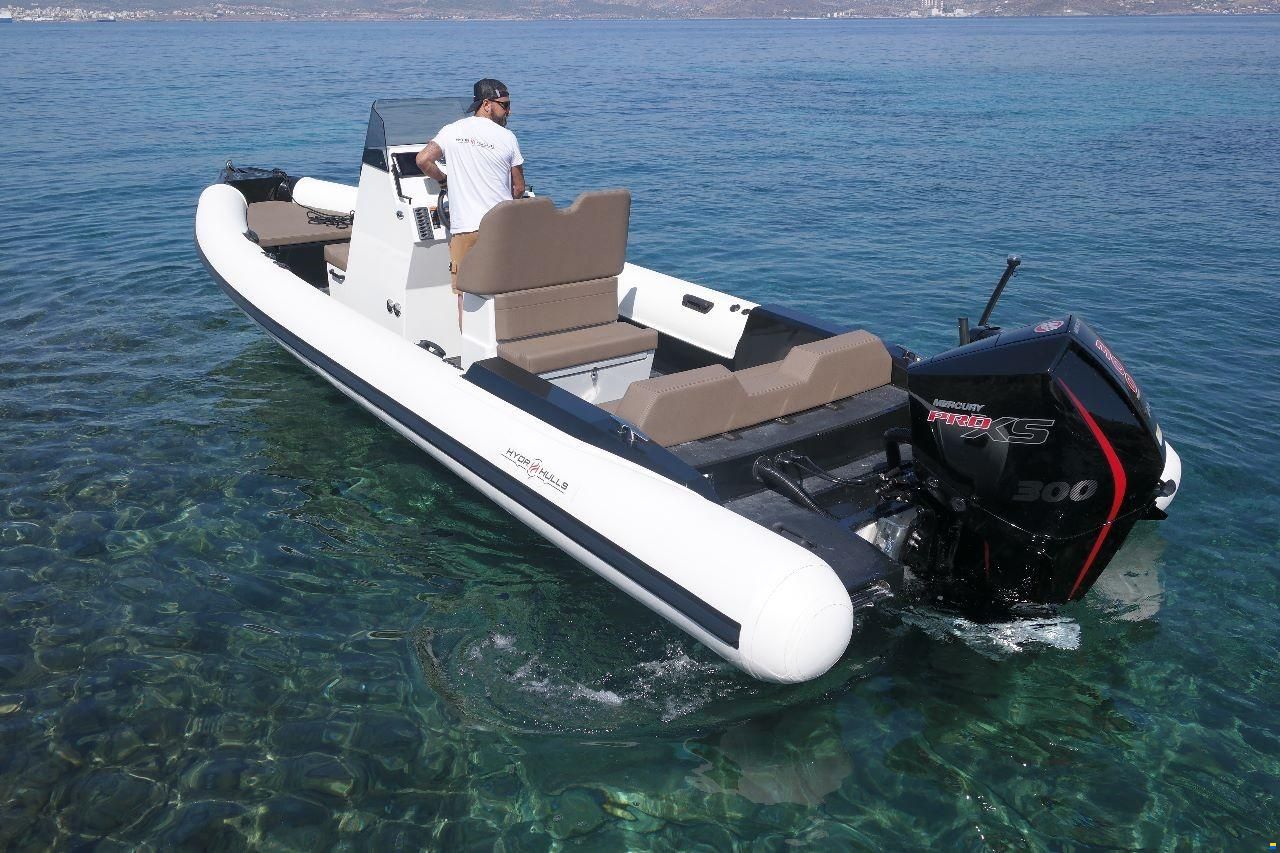 Hydrohulls HH8