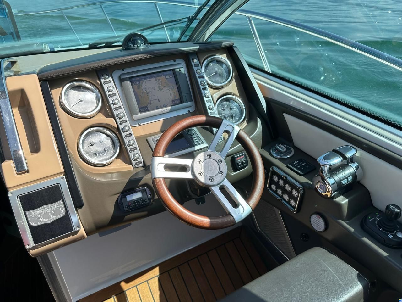 MasterCraft C300