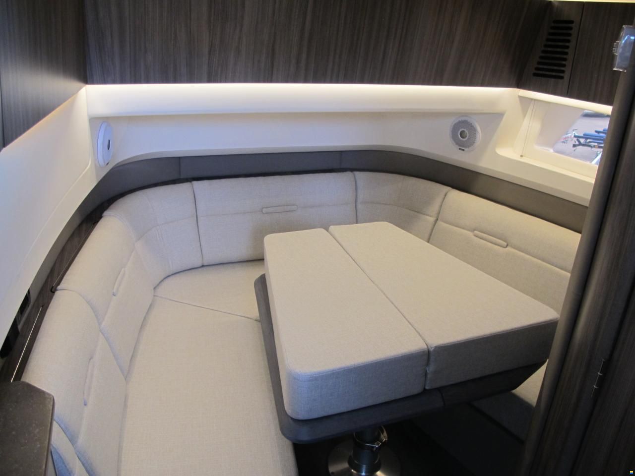 Sea Ray 400 SLX