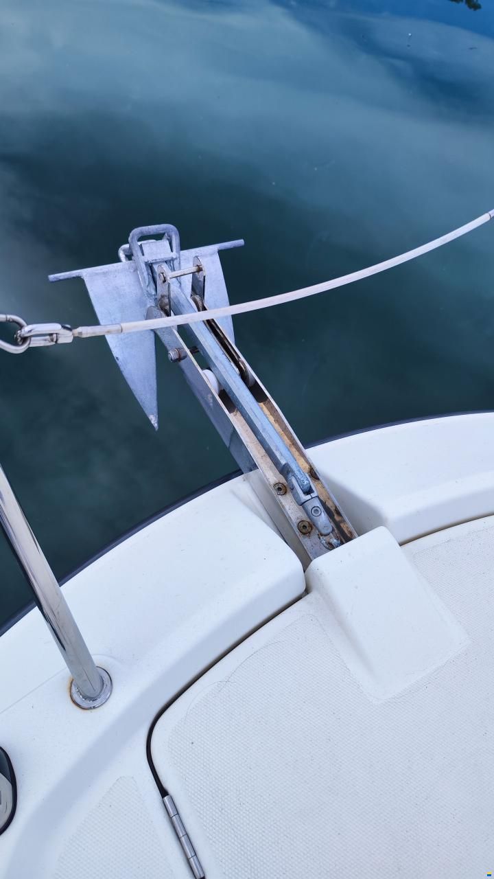 Quicksilver ACTIV 855 Cruiser