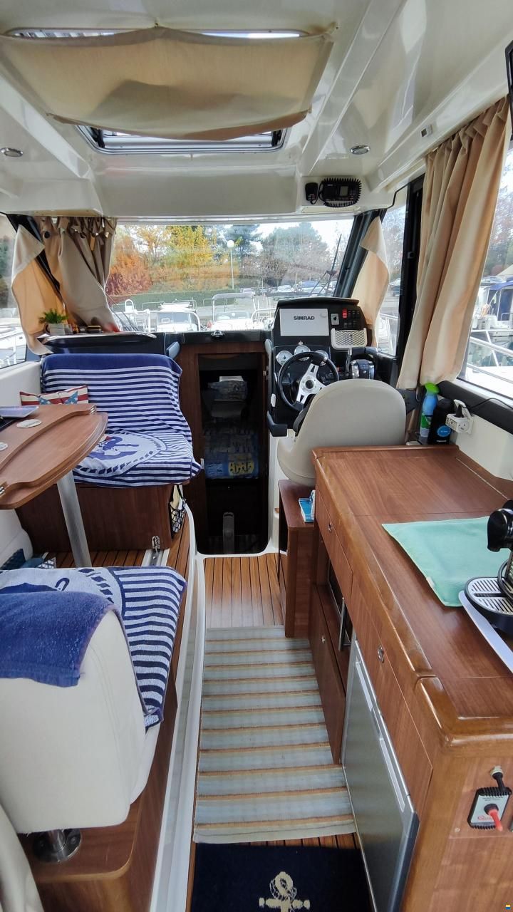 Quicksilver ACTIV 855 Cruiser