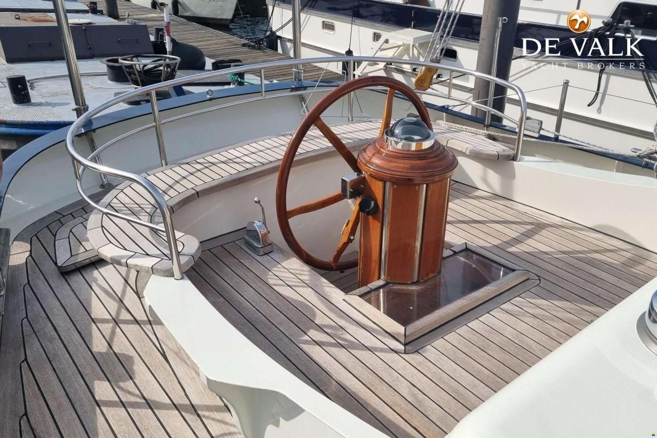 Beeldsnijder Pilothouse Schoener 50