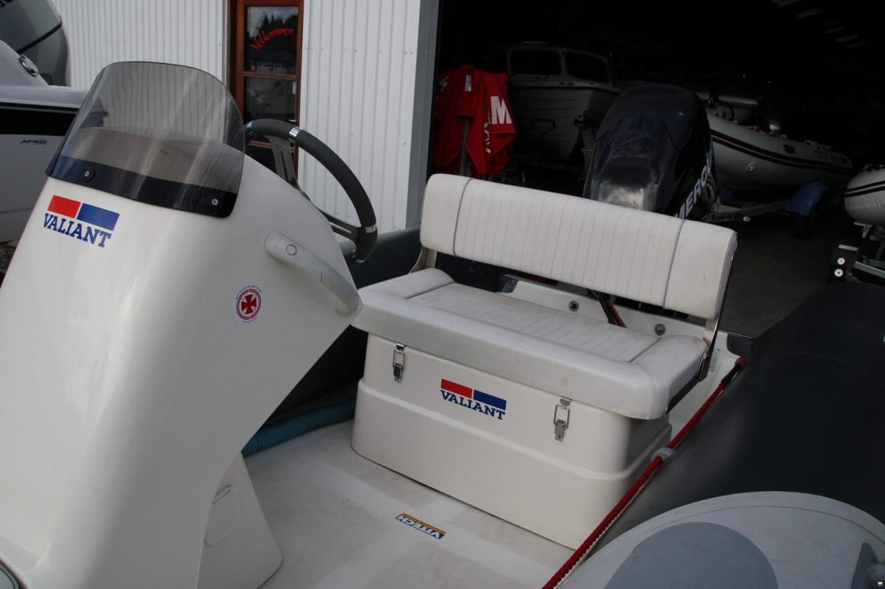 Valiant V-500 Sport