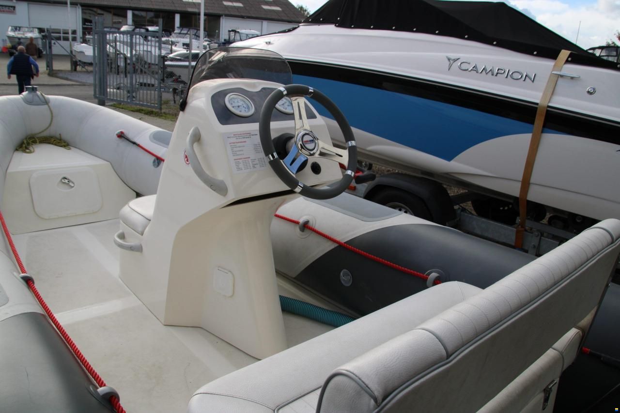 Valiant V-500 Sport