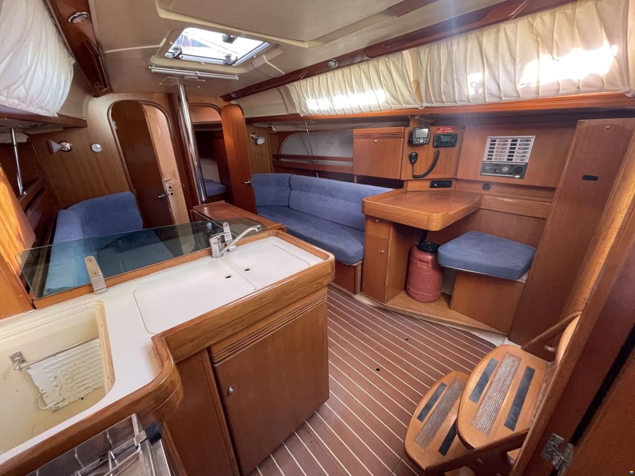 Dufour 34 Performance