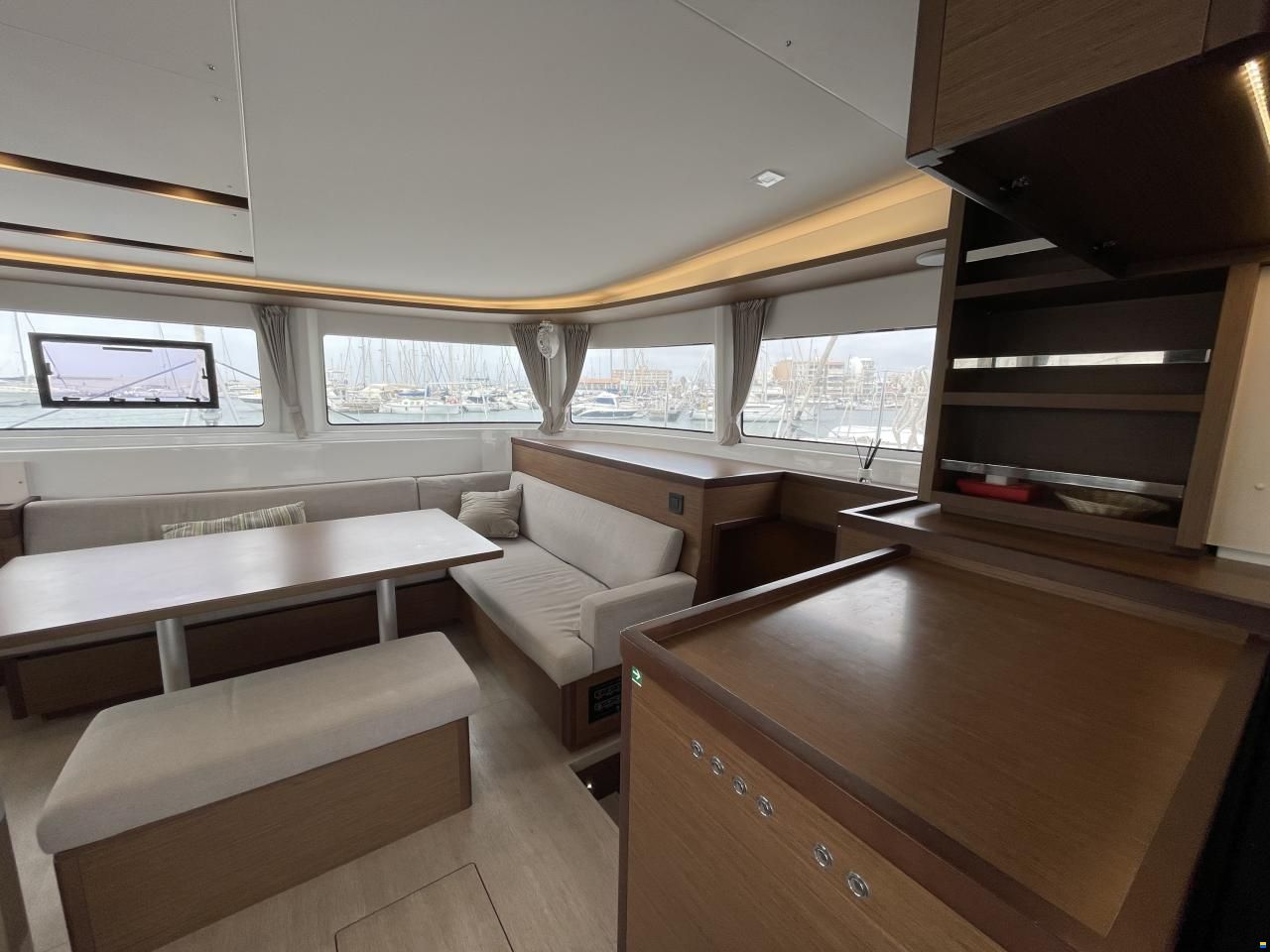 Lagoon 46