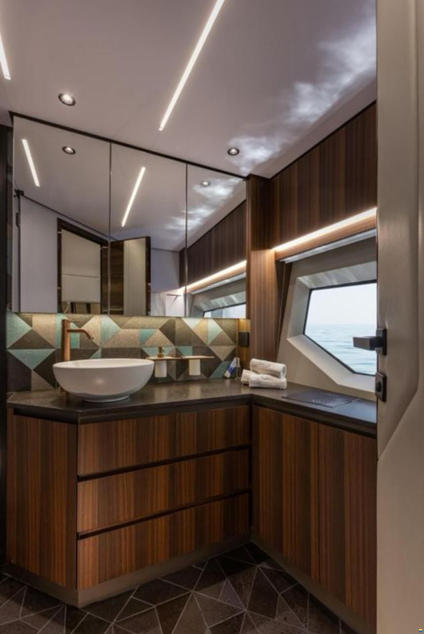AICON Yachts 66