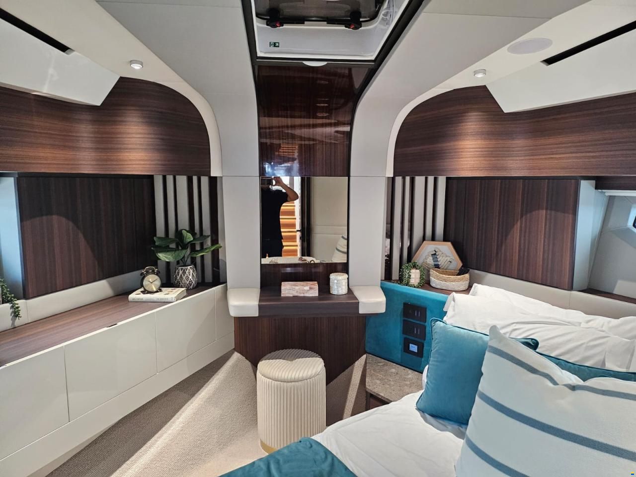 AICON Yachts 66