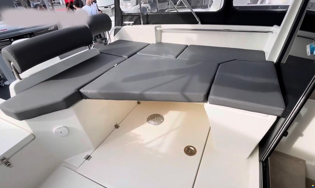 Texas 600 Pilothouse