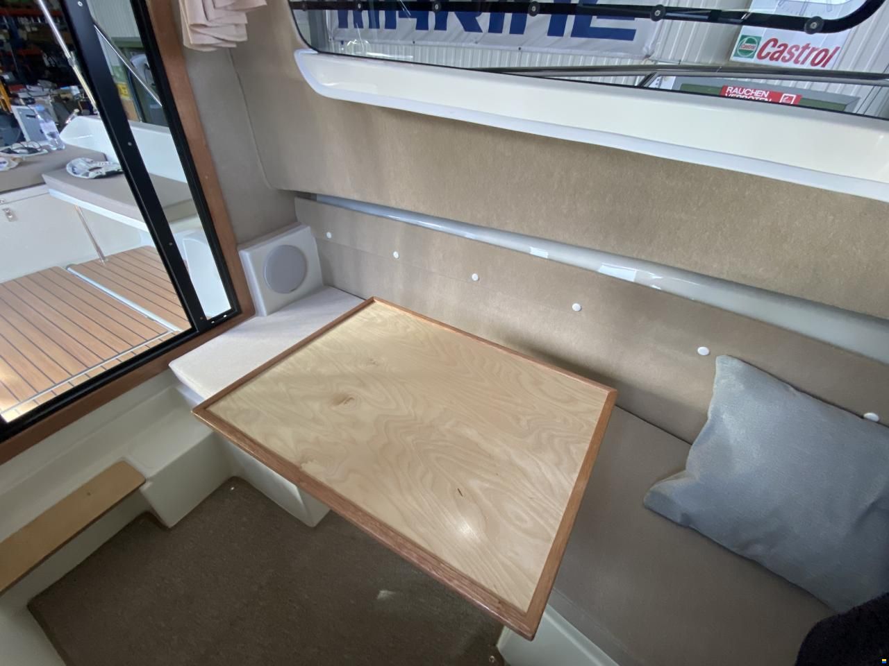 Texas 610 Pilothouse