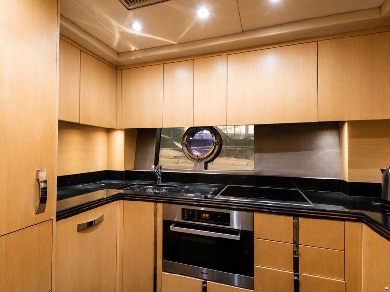Sunseeker Predator 80