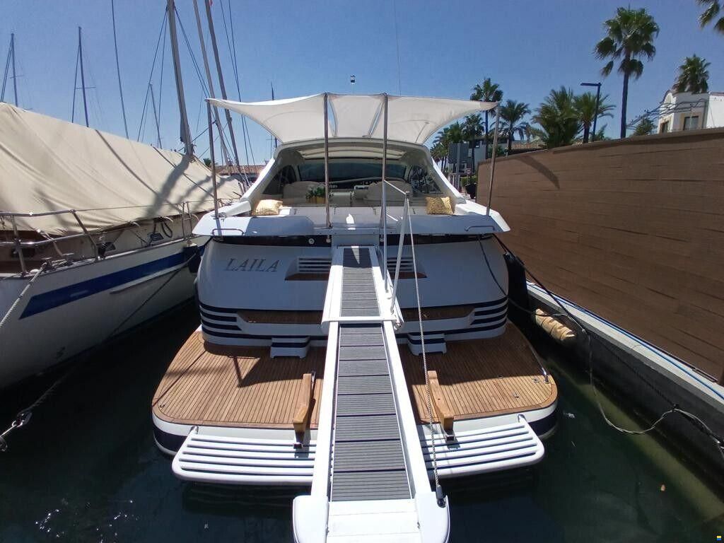 Pershing 54
