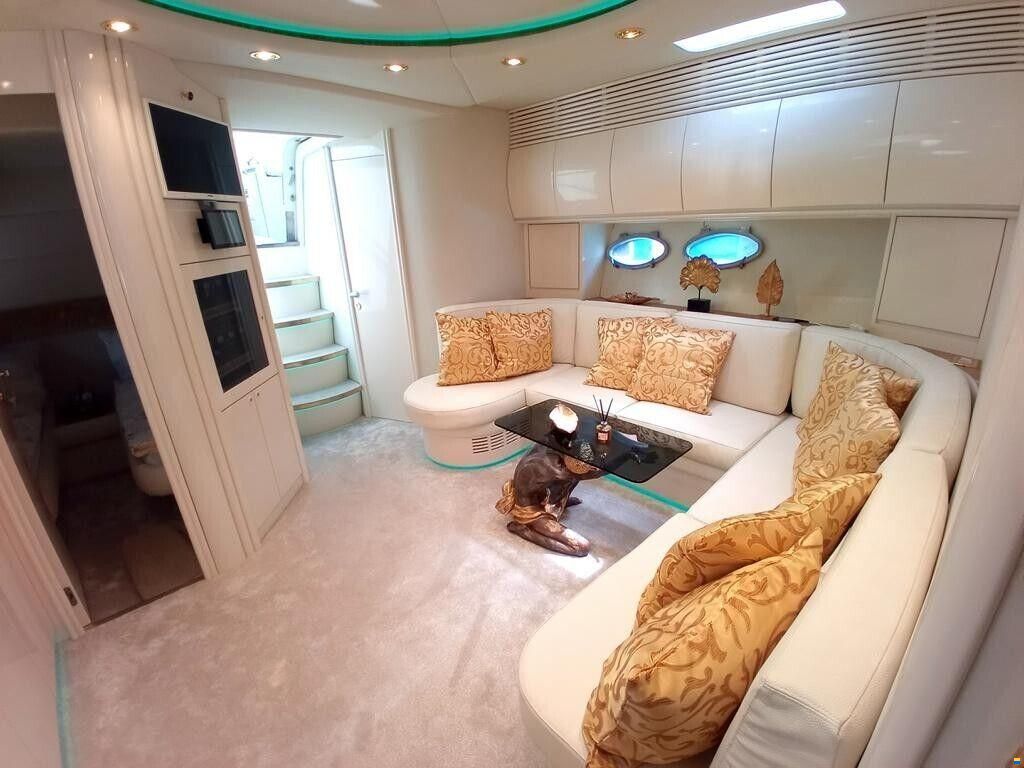Pershing 54