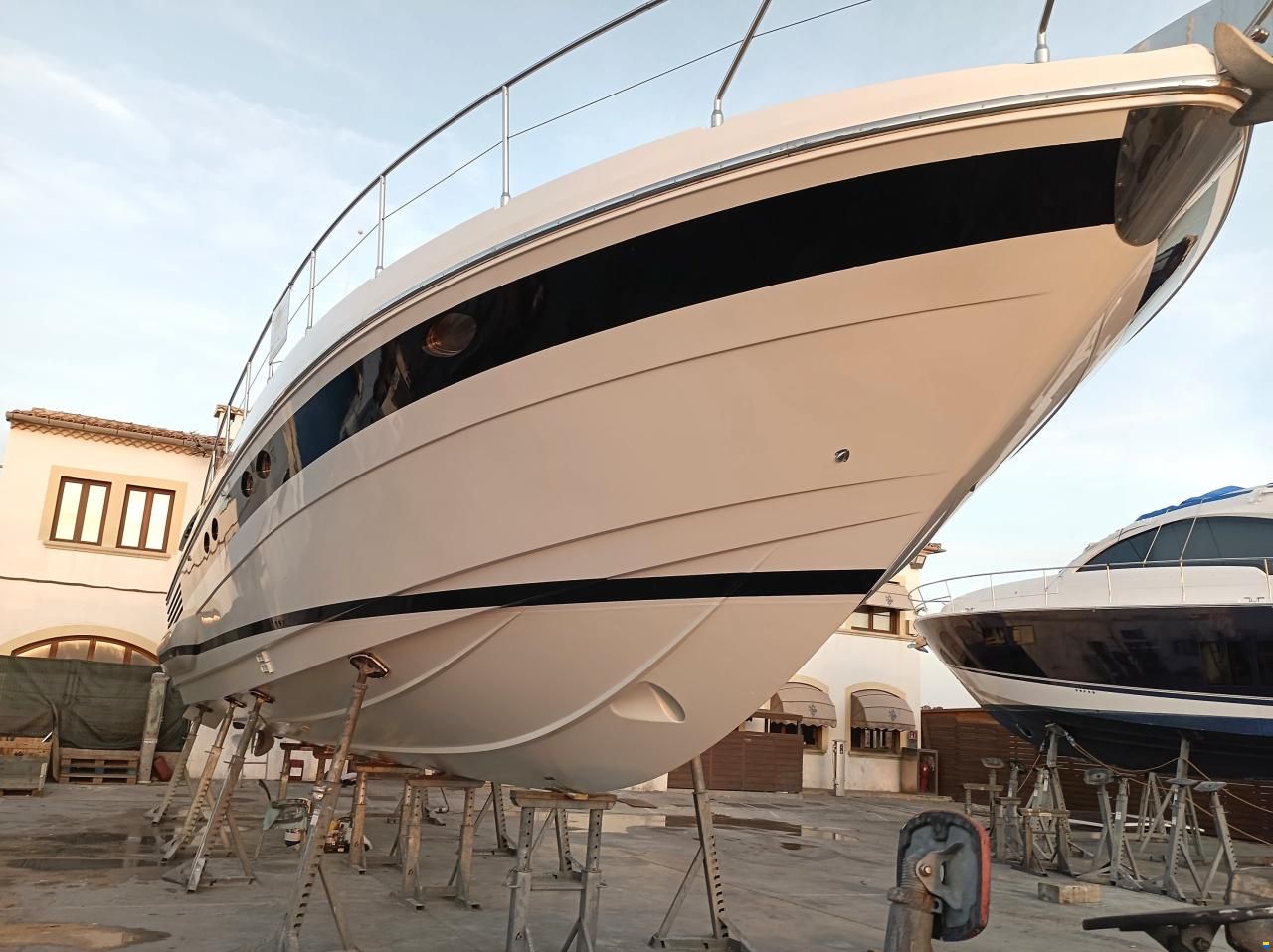 Pershing 54
