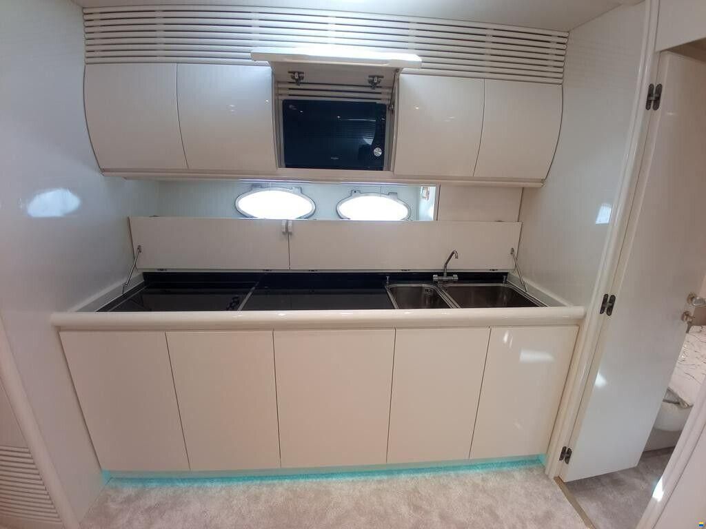 Pershing 54