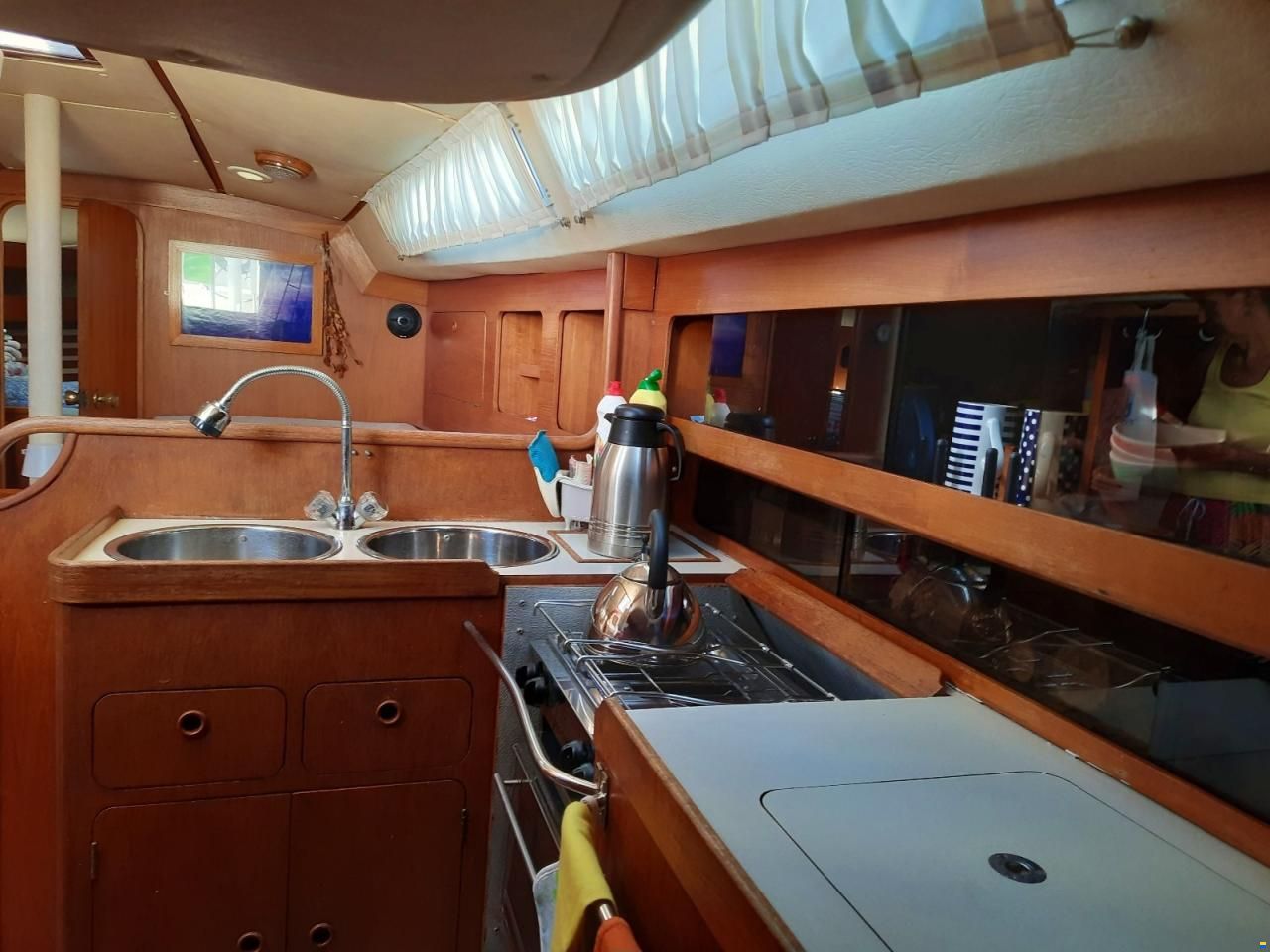Marine Projects Moody 346 CC