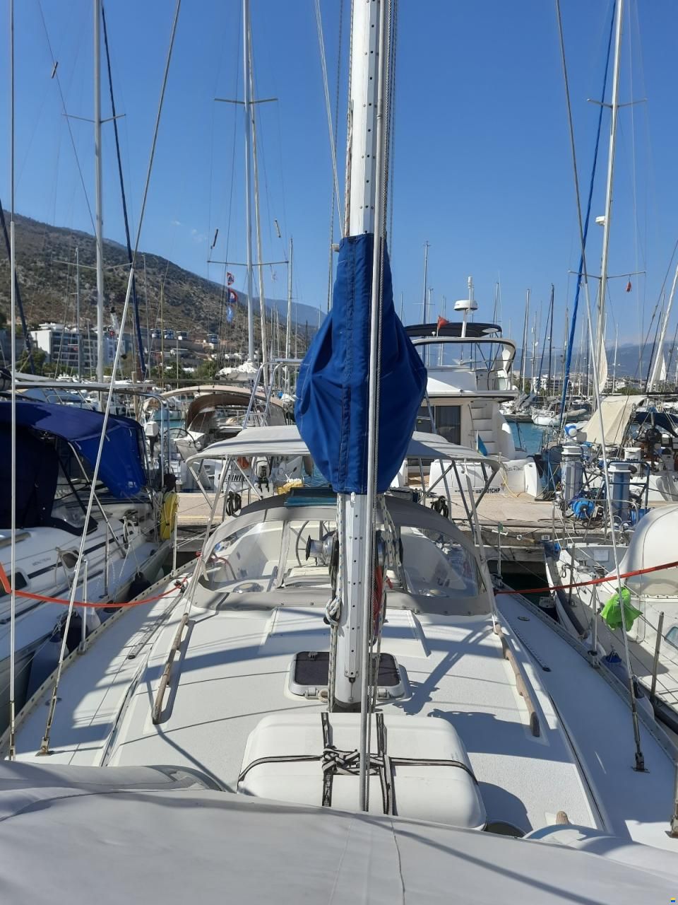 Marine Projects Moody 346 CC