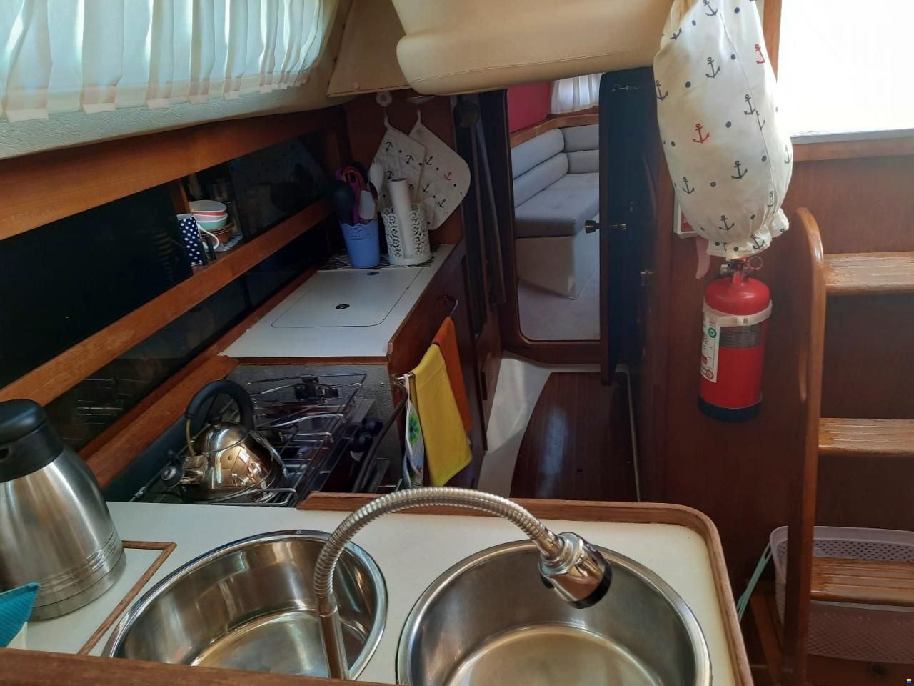 Marine Projects Moody 346 CC