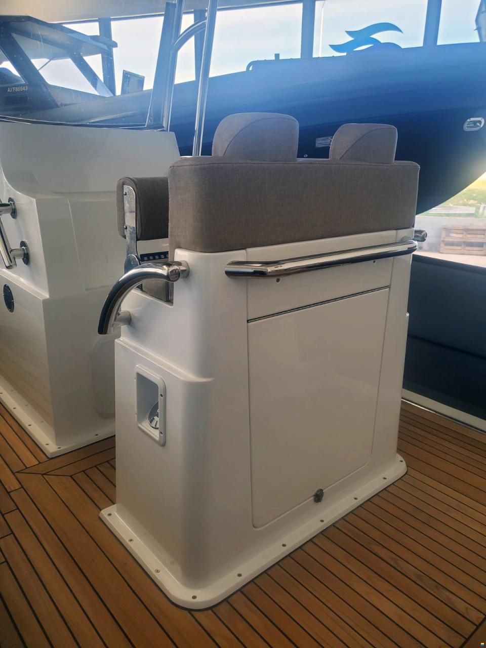 SeaWater Phantom 260