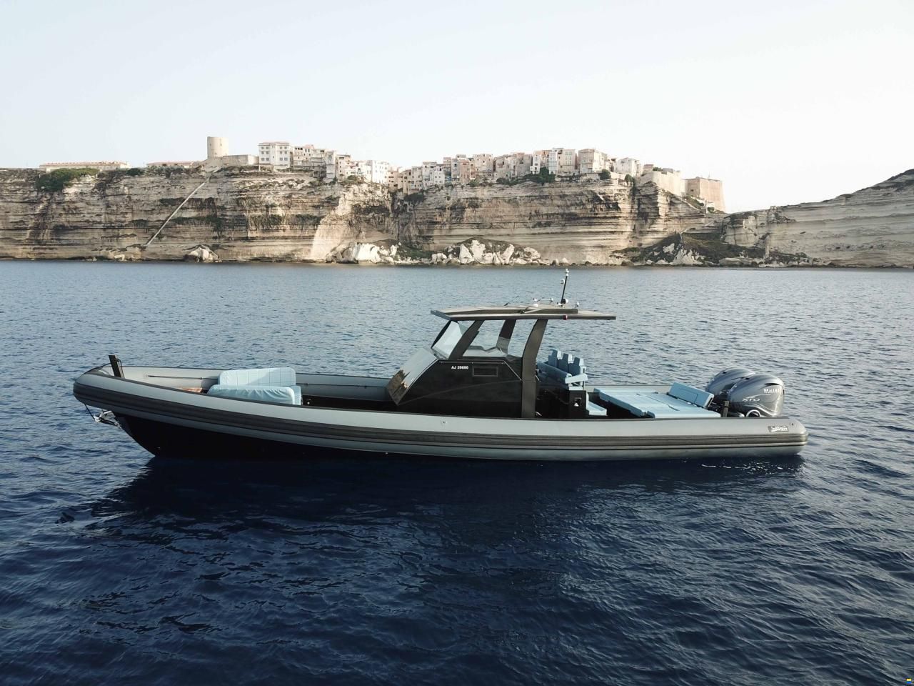 SeaWater Phantom 400