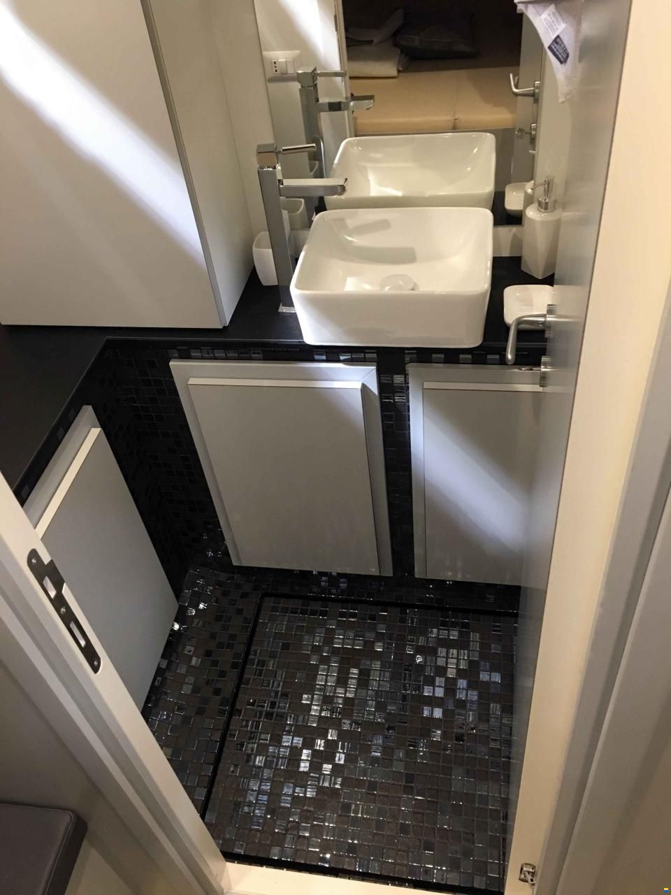 SeaWater Phantom 400