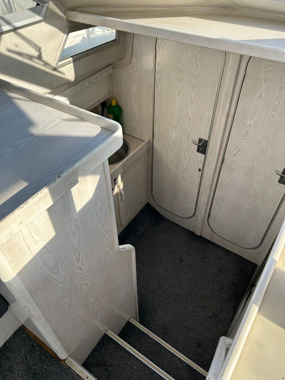 Beneteau Antares 10.20 Flybridge