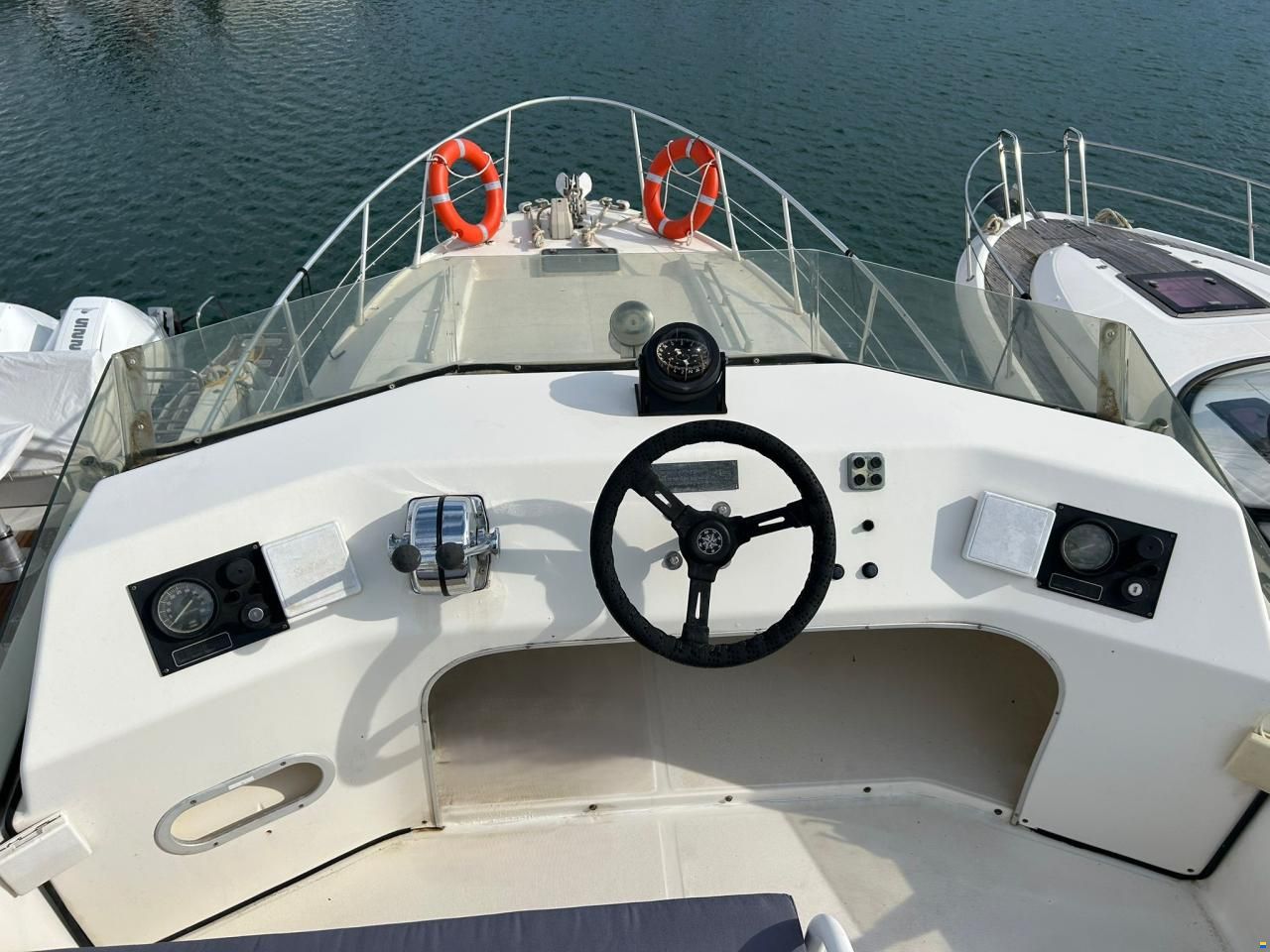 Beneteau Antares 10.20 Flybridge