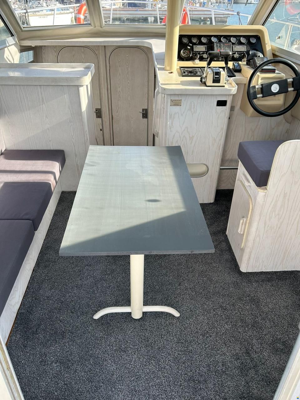 Beneteau Antares 10.20 Flybridge